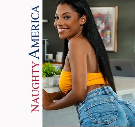 Eden Jabari model xxx photo