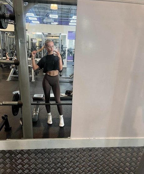 Lisa Price pornstar beautiful picture