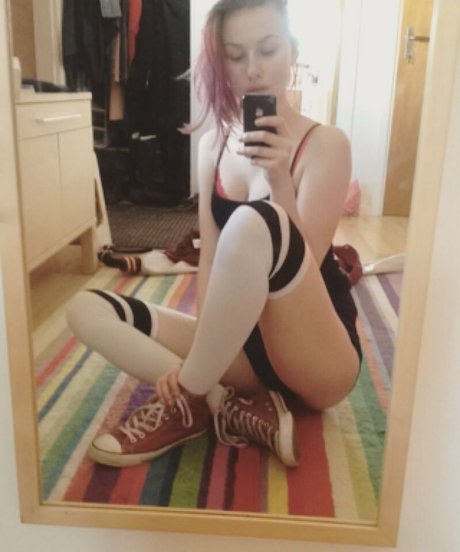 Hanningerc model free photos