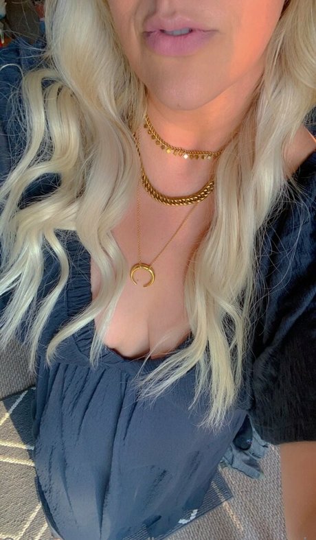 kaileykumsagain porn star photos