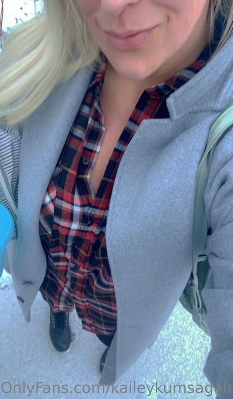 kaileykumsagain perfect model image