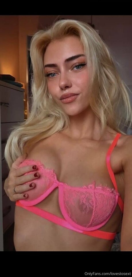 alarna pornstar pretty picture