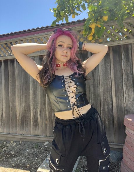 BassKitten star exclusive photo