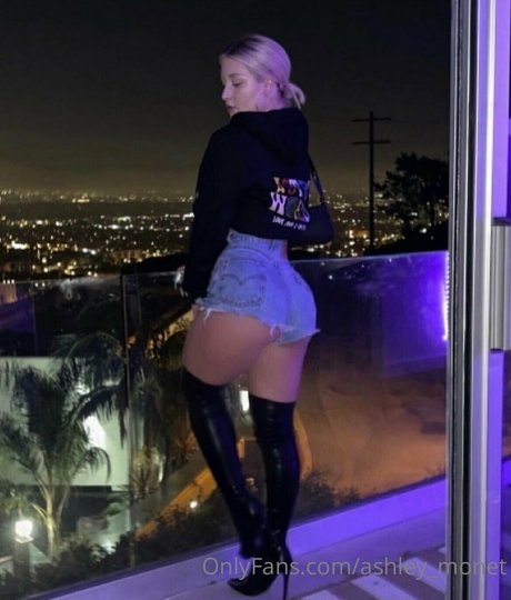Ashley Monet pornstar nude archive