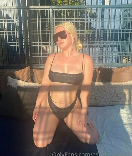 Ashley Monet pornstar erotic image