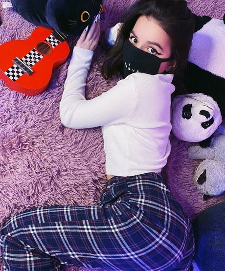 tenderlybae pornstar art photo