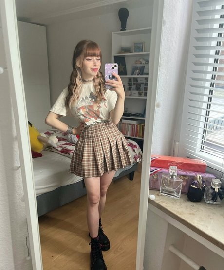 LegendLuna pornstar pretty image