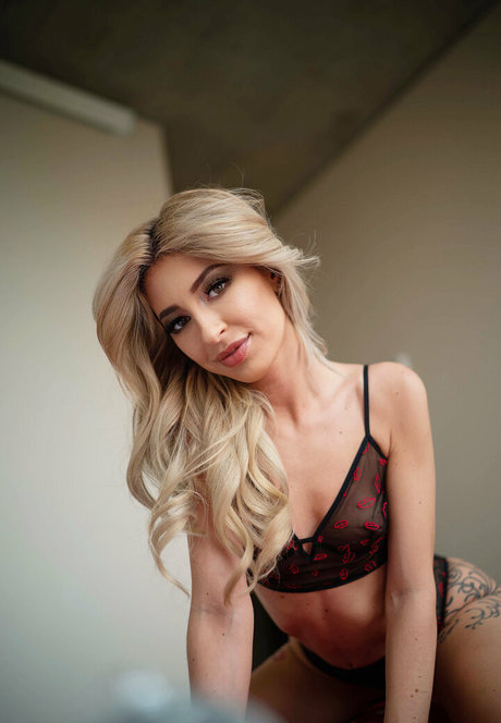 cameroncanela exclusive actress images