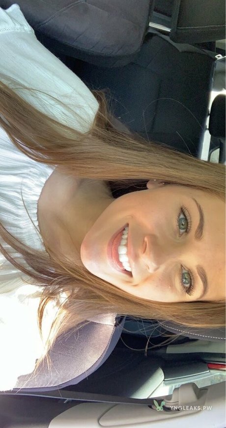 Toni Paras model porn photos