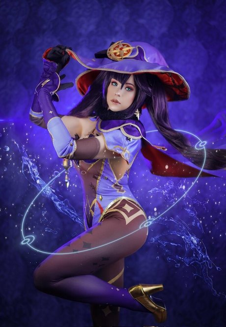 Miss Autumn star top pictures