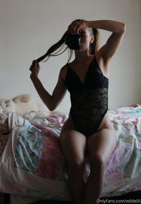 callmeb0nnie hot star pic