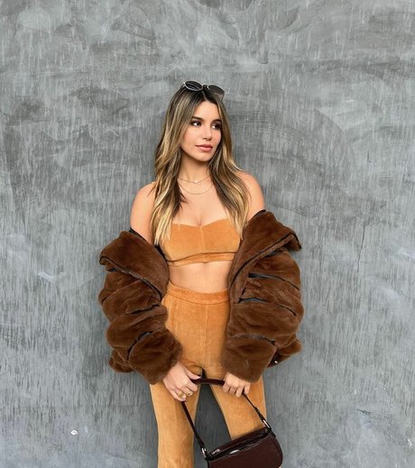 Madison Reed nice pornstar photos