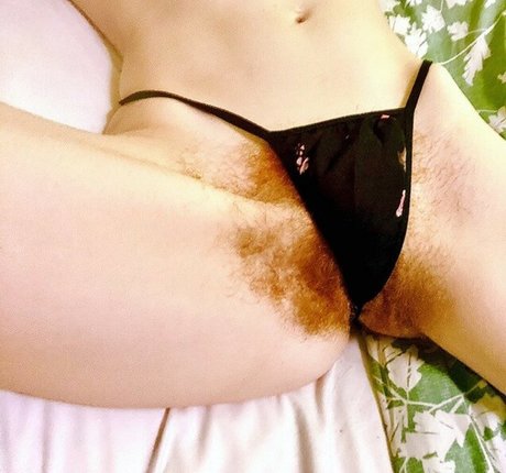 peachfuzzpositivity adult model pic