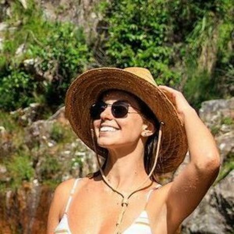 Tamiris Censi sexy actress img