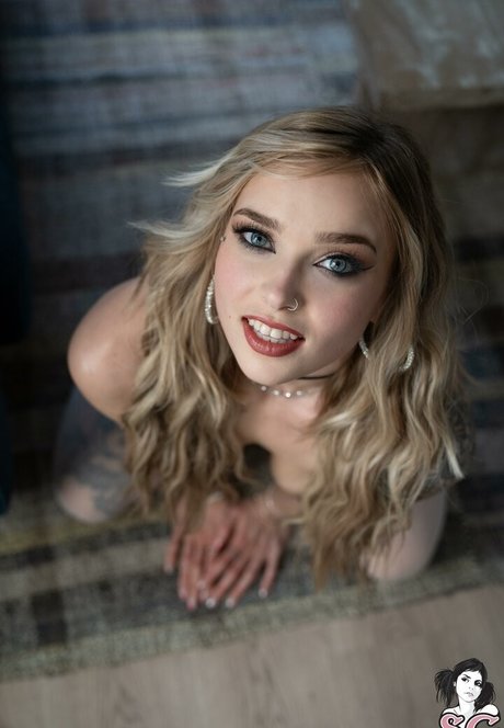 elease sg model nice pic