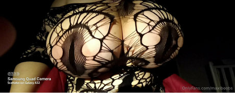 maxiboobs model free pics