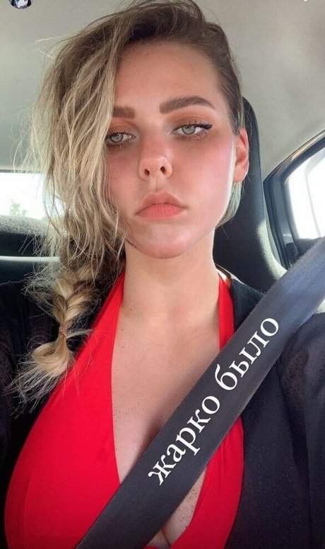 Alina Rin pornstar erotic gallery