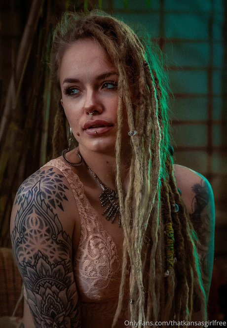 thatkansasgirlfree pornstar top pic