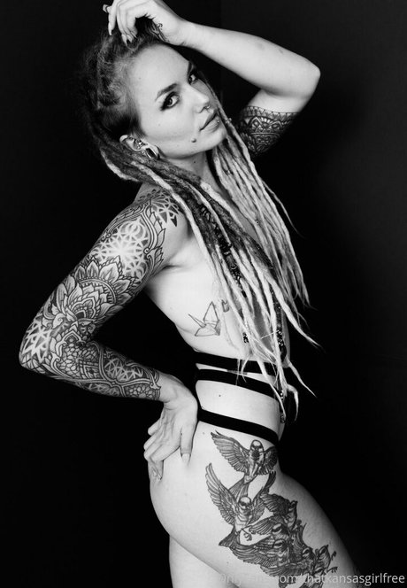 thatkansasgirlfree pretty model archive