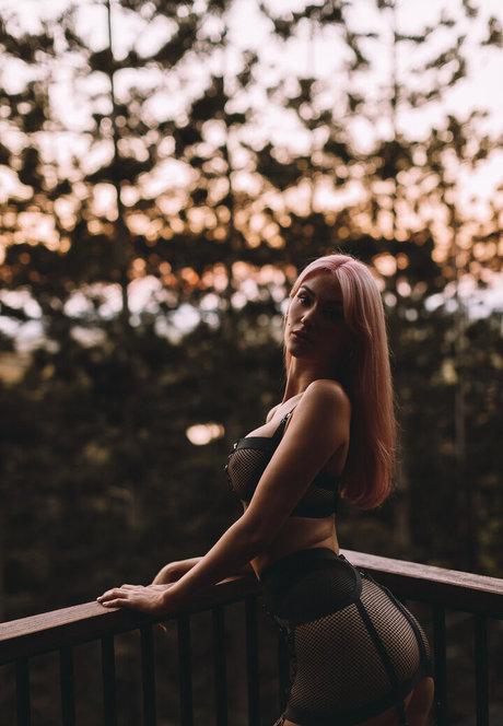 Lachlan Please star porn image