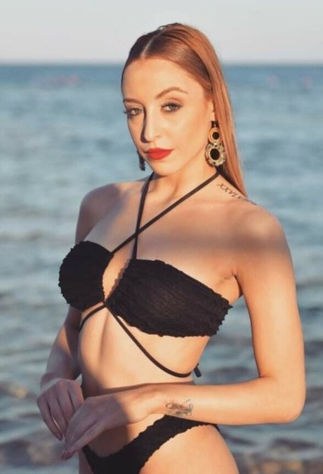 Maltese Girls sexy actress picture