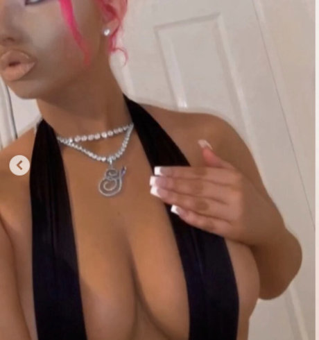 Saffron Jenkins model exclusive img