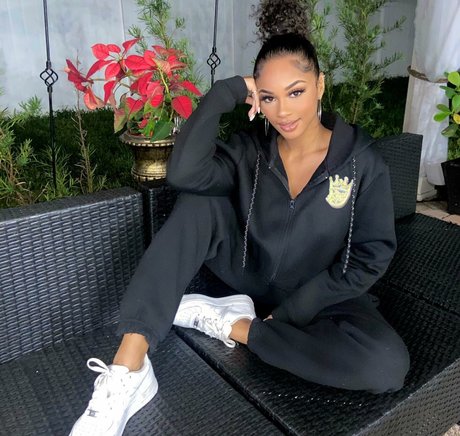 Breann Llewelyn sexy star picture