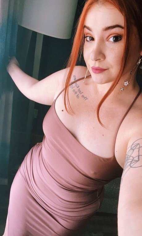 Peachez and Screamz model porn gallery