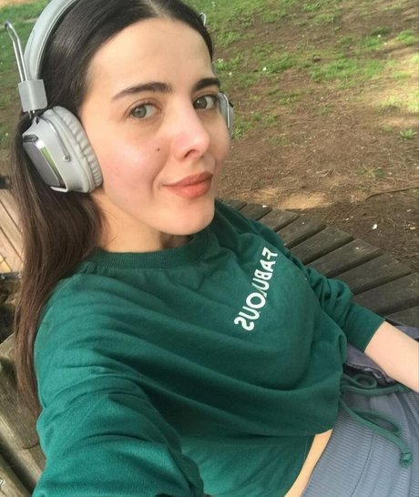 Selin Celikdelen best model pics