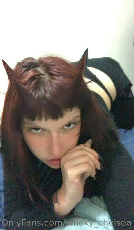 lola deinnn exclusive pornstar pic