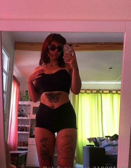 lola deinnn hot actress picture