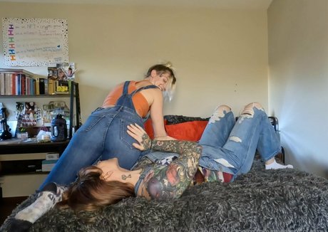 classyngassyfree model exclusive galleries