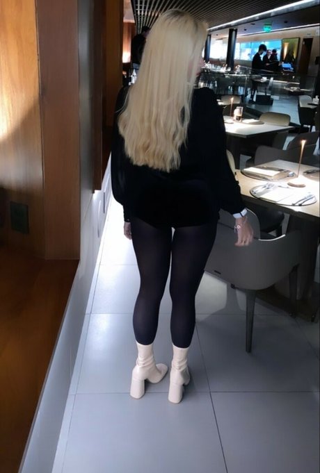 Rebecca Pavanelli star pornographic photos