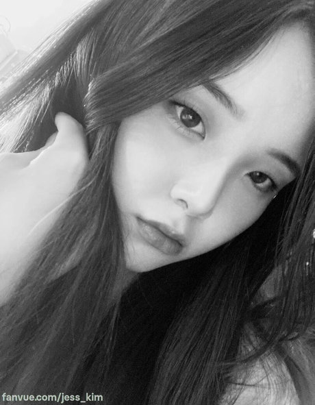 Jess kim model art img