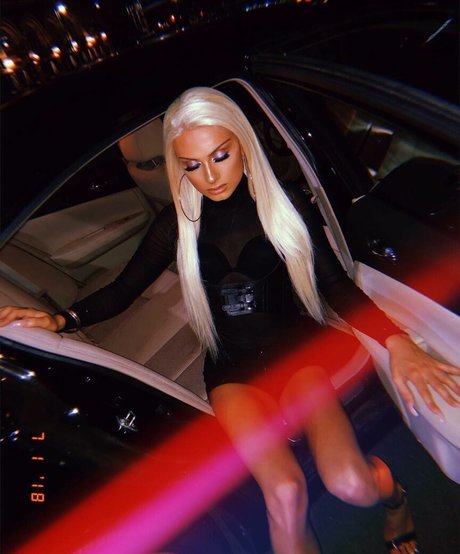 blonde petite onlyfans sexy nude pictures