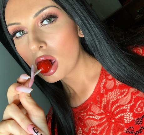 Tsmissmara model beautiful archive