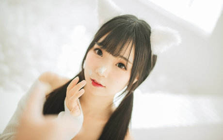 hattiecos sexy model photo