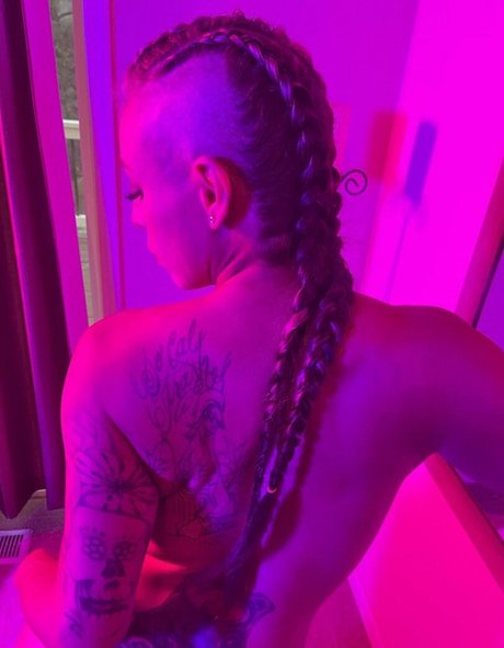 lorylace nude star pic