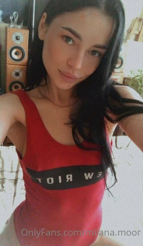 milana moor nude model photo