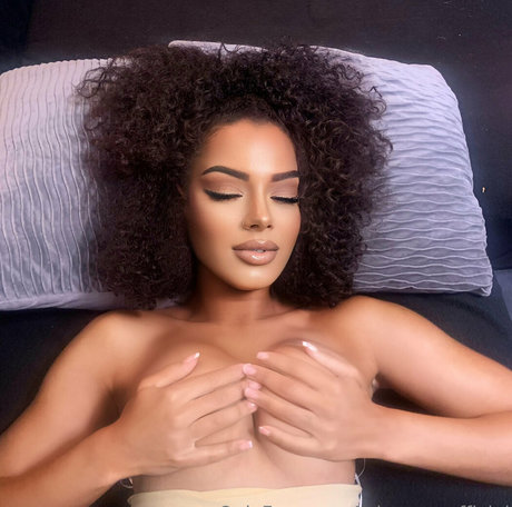 miamoonofficial pretty star img