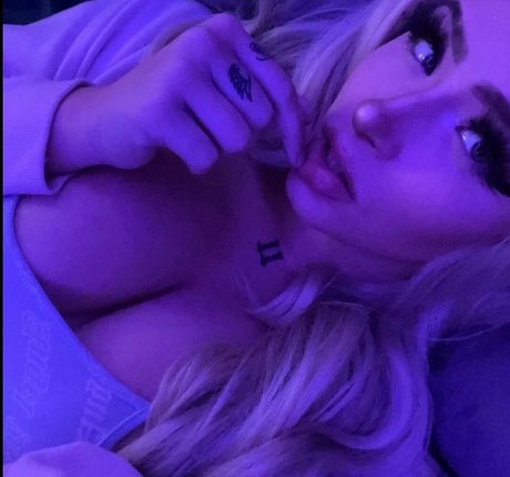 crystallxhub pornstar sexy pic