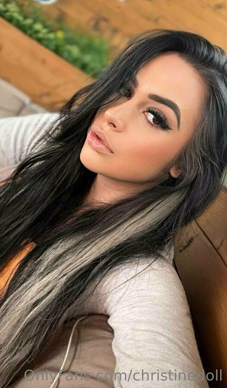 christinedoll pornographic actress pictures