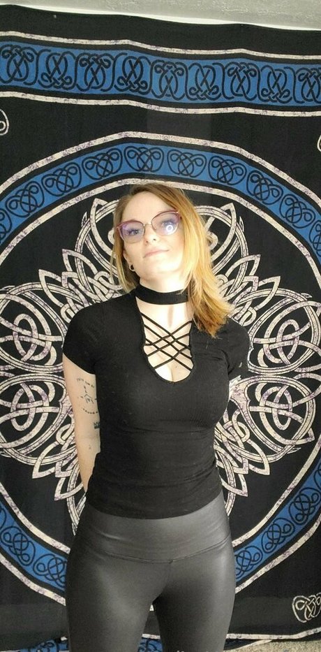 tatteasefree porn actress photos