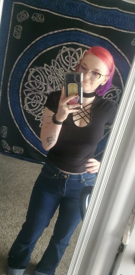 tatteasefree pornographic star photo