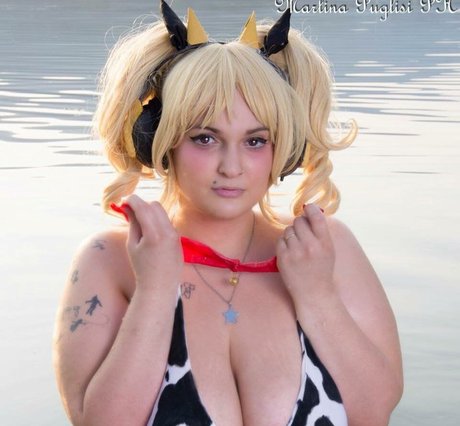 Hilary Ilariaa star free image