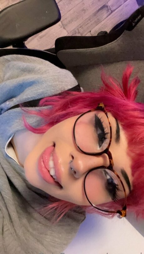 sussosii beautiful model img