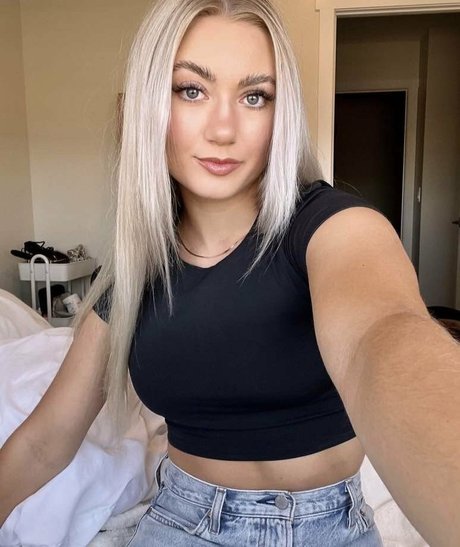 Tavia pornstar beautiful picture