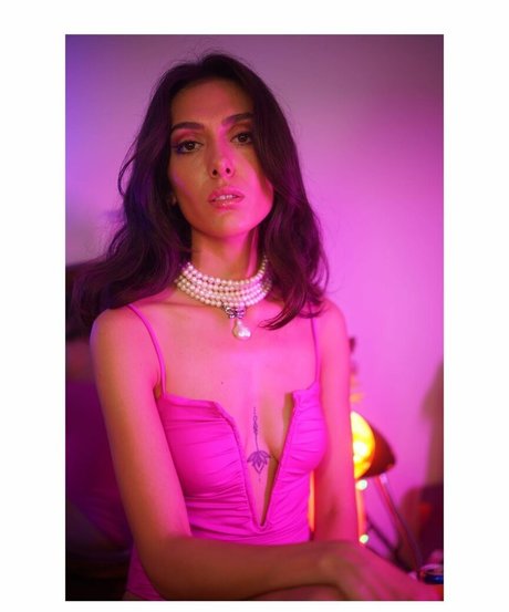 Asli Sevi model porn pics