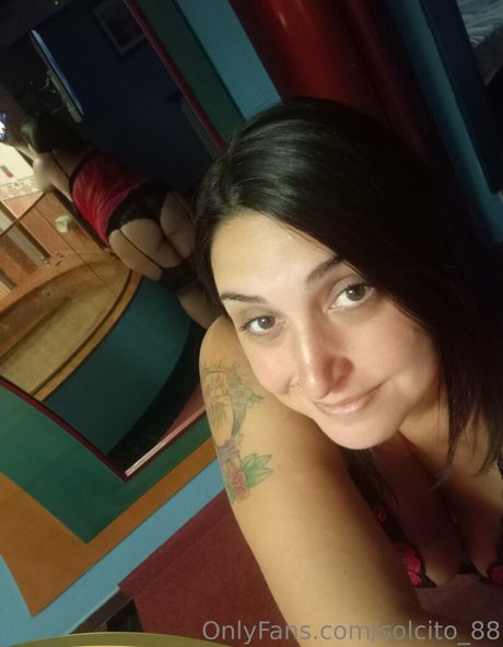 solcito 88 naked model img