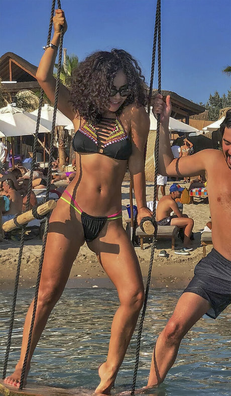 Belgin Kadoglu free model pictures